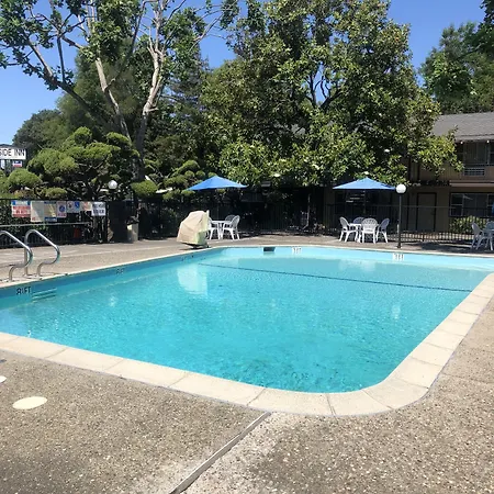 Hillside Inn-3