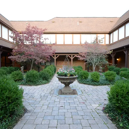 The English Inn Of Charlottesville-2