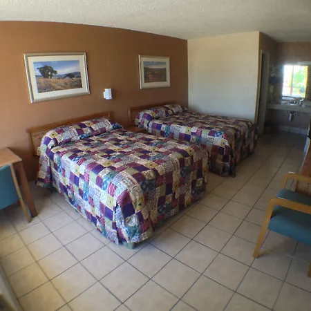 Budget Inn Motel-3