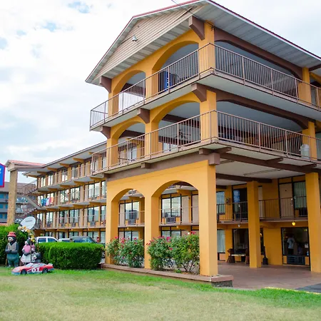 Americana Inn A Travelodge By Wyndham-3