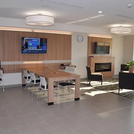 Microtel Inn & Suites By Wyndham Lubbock-2