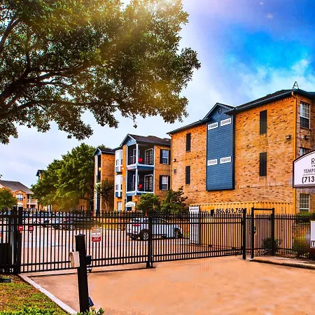 The Reside Fully Furnished Condos - Medical Stays Welcome-2
