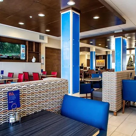 Holiday Inn Express & Suites - Oklahoma City Airport By Ihg-2