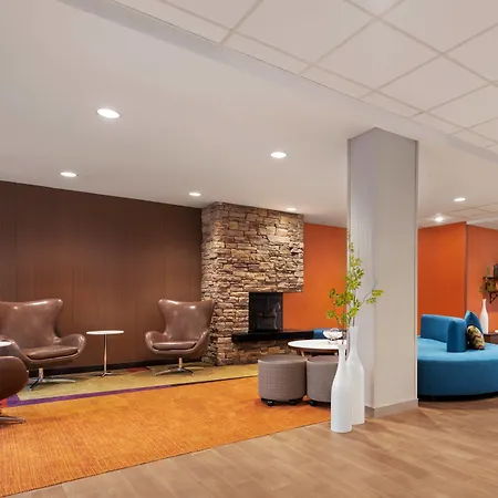 Fairfield Inn & Suites By Marriott Charlottesville Downtown/University Area-3
