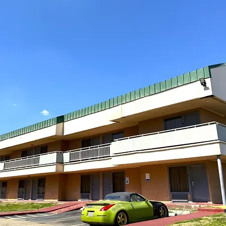 Homegate Studios & Suites San Antonio Medical Center-3