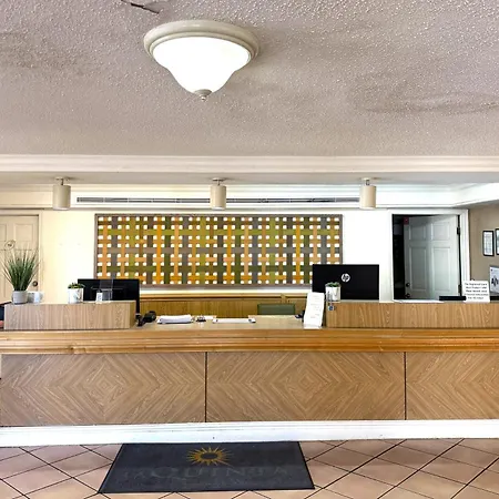 Townhouse Garden Inn & Suites San Antonio I 35-2