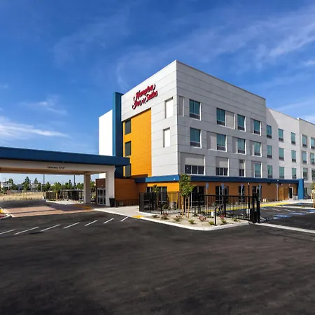 Hampton Inn & Suites Bakersfield Central-3
