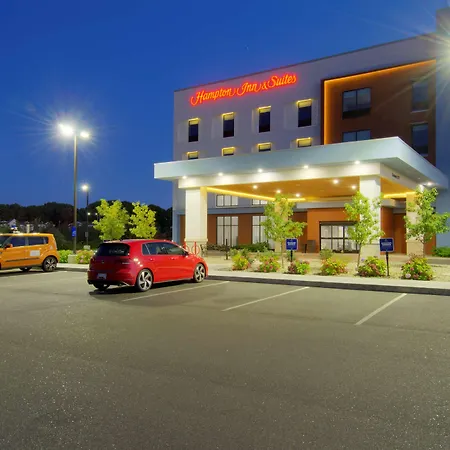 Hampton Inn & Suites Portland West-2