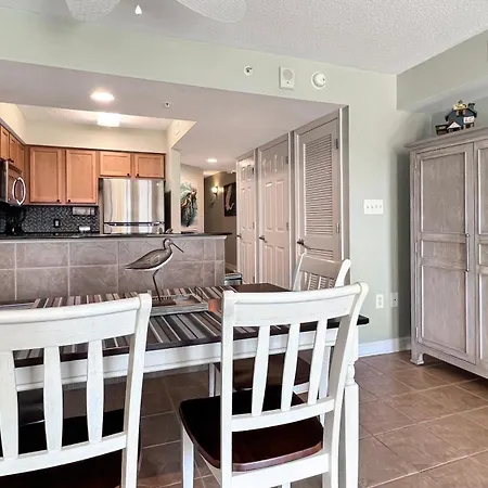 Malibu Pointe - 602-2