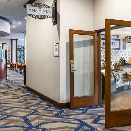 Sheraton Indianapolis City Centre Hotel-2