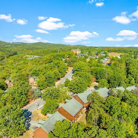 Ozarks Oasis Cabin-2