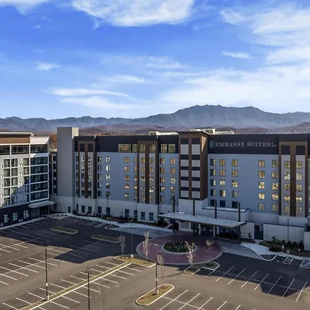 Tempo By Hilton Pigeon Forge-3