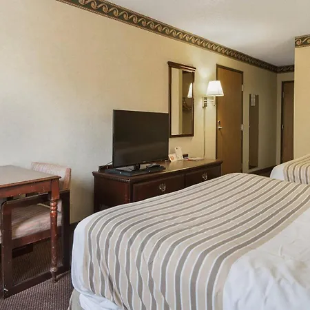 Econo Lodge Inn & Suites El Paso West-3