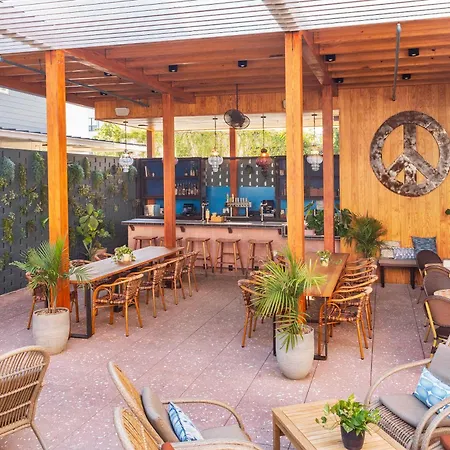 The Cabins At East Austin Hotel-3