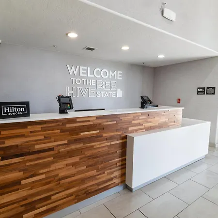 Hampton Inn & Suites Salt Lake City Airport-3