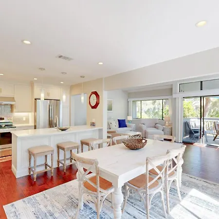 246 Turnberry Village-3