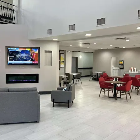 Comfort Inn & Suites-2