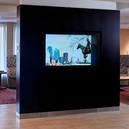 Sonesta Select Kansas City Airport Tiffany Springs-3