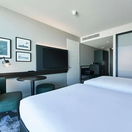 Novotel Melbourne Airport-3
