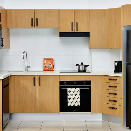 Meriton Suites Waterloo-2