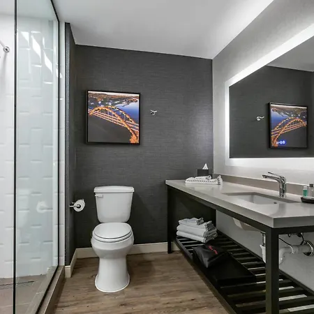 Cambria Hotel Austin Airport-3