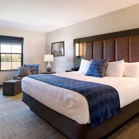 Clubhouse Hotel Sioux Falls-2