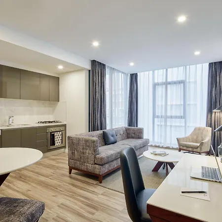 Meriton Suites Mascot Central-2