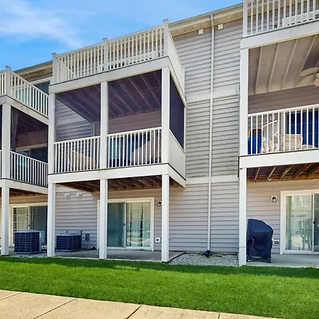 Rehoboth Crossing --- 36985 Grindstone Ln-2