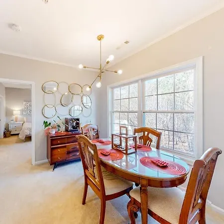 Creekwood --- 100 Cascade Ln, #109-2