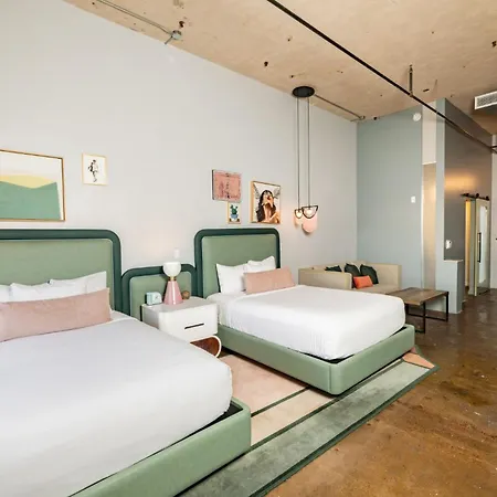 Canvas Hotel Dallas-3