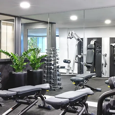 Meriton Suites North Sydney-2