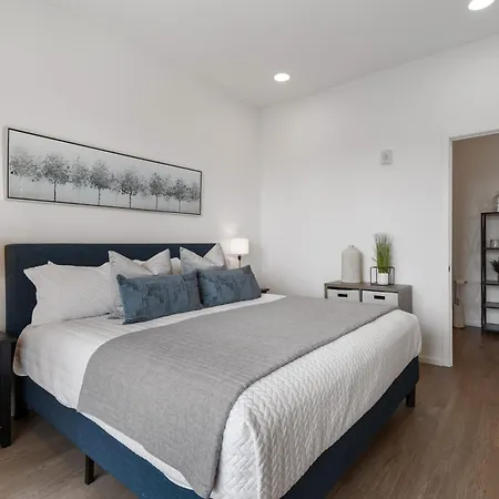 Gulch Condo With Pool Gym Private Patio & Garage-3