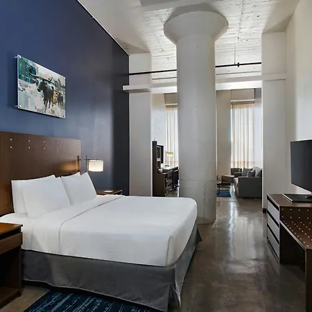 Fairfield Inn & Suites By Marriott Dallas Downtown-3