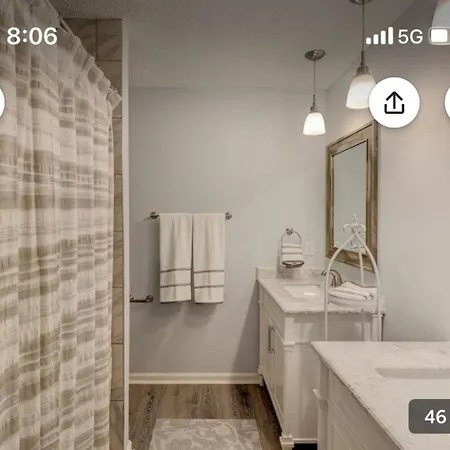 Pet Friendly | Pool | Tennis | Walk To Shops-3