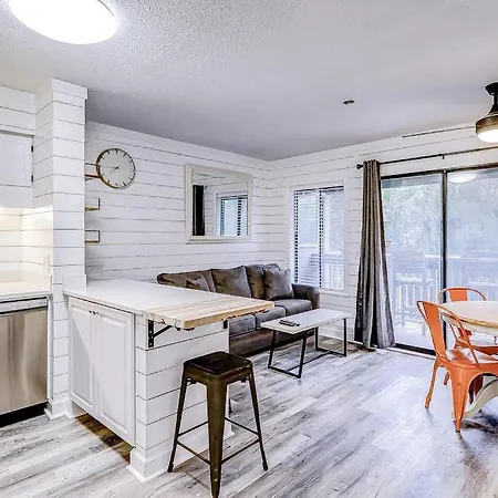Carolina Beach Club, Unit 126-2