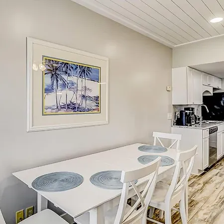 Forest Beach Villas 405-2