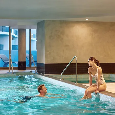 Meriton Suites George Street, Parramatta-2
