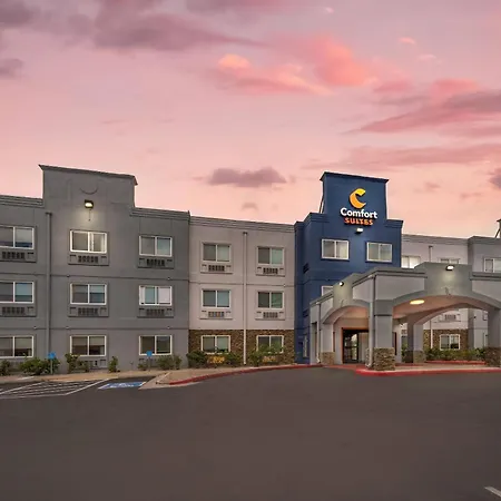Comfort Suites Albuquerque-North Journal Center-2