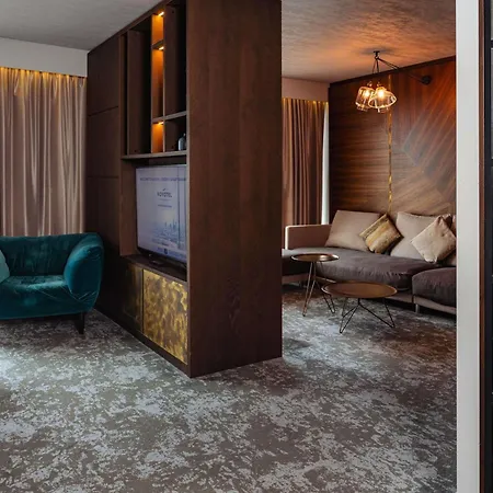 Novotel London Canary Wharf-3