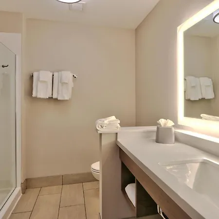 Holiday Inn Express & Suites - Albuquerque East By Ihg-2