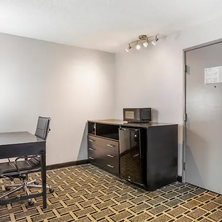 Comfort Suites Nashville Airport - Bna-2