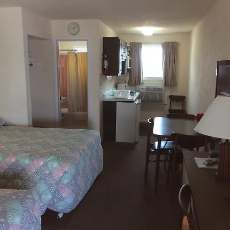 Crystal Sands Motel-2