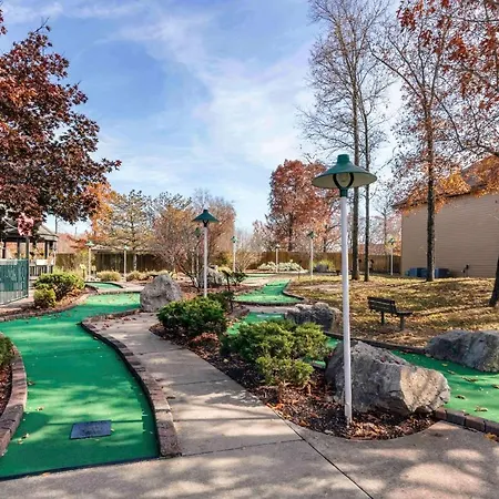 Hilton Vacation Club The Falls Village Branson-2