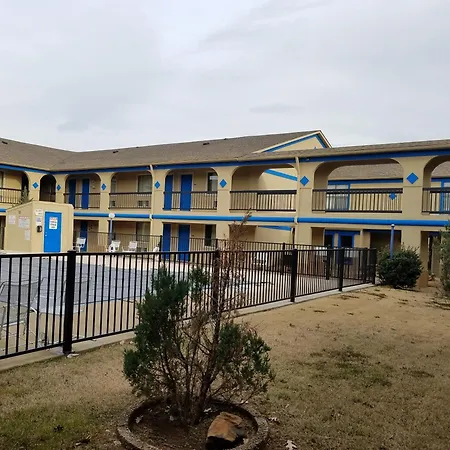 Days Inn By Wyndham Oklahoma City Nw Expressway-2
