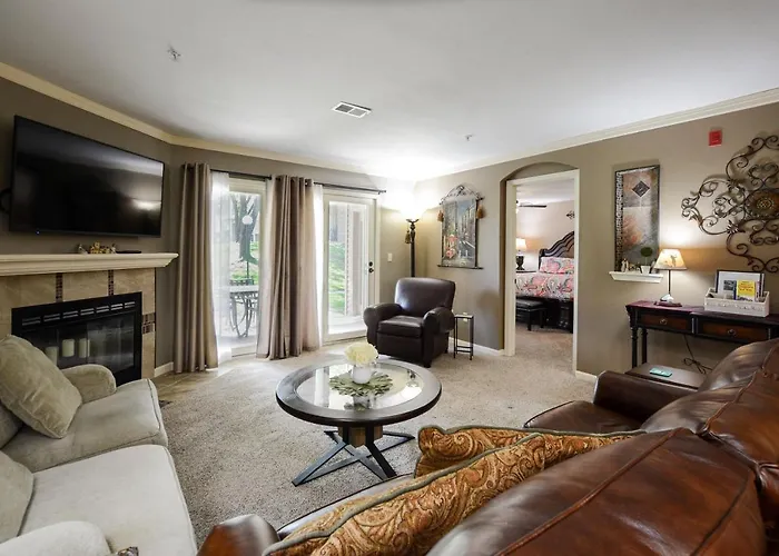 Luxury Condos At Thousand Hills - Heart Of Branson - Beautifully Remodeled - Spacious And Affordable