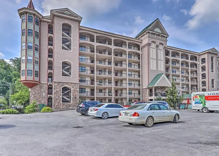 Waterfall/6Th‑Floor View/Walk Downtown Gatlinburg