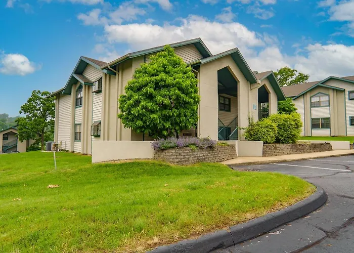 2 Bed Condo-The Greens At Thousand Hills-Coffee Bar Branson