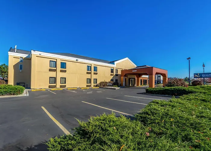Quality Inn & Suites Southport Indianapolis