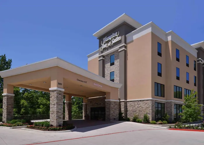 Hampton Inn & Suites Dallas Market Center