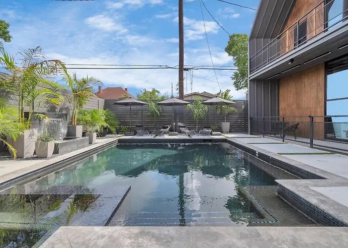 Poolside Loft: Great For Events Villa Houston